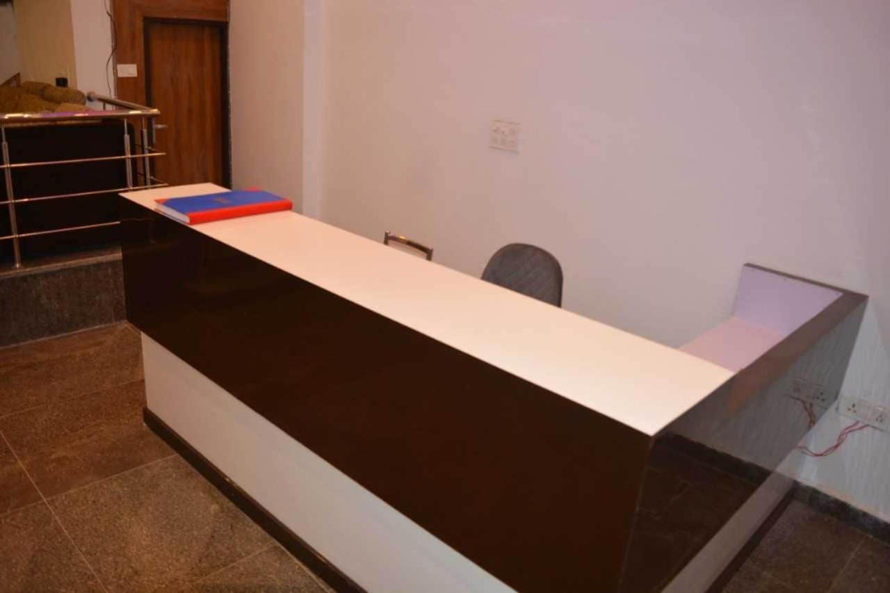 Hotel O Alpha Stay نيودلهي المظهر الخارجي الصورة